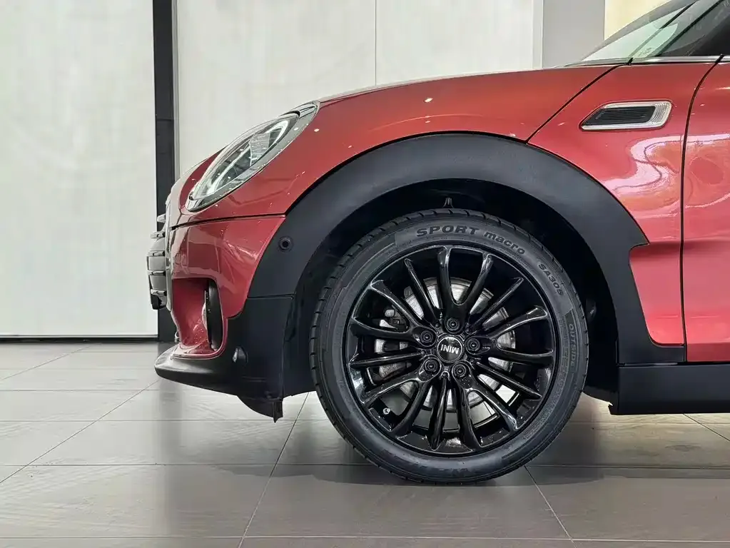 MINI Clubman — фото 6