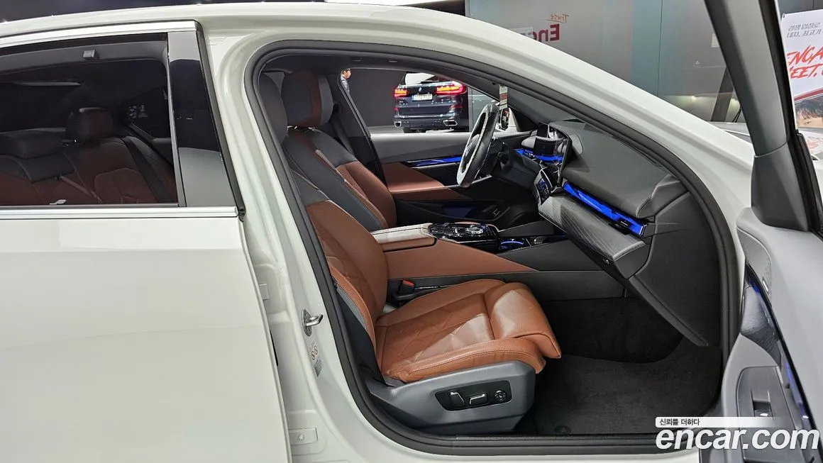 BMW i5 — фото 10