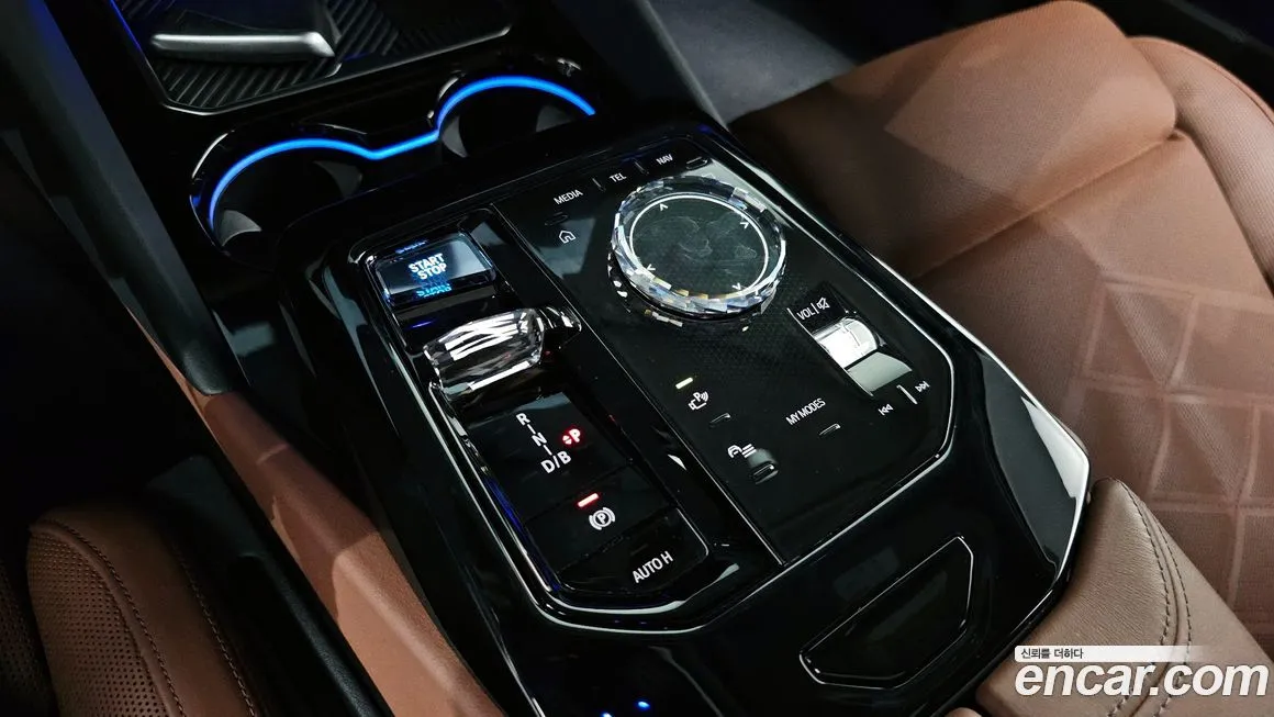 BMW i5 — фото 9