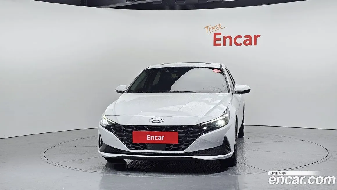 Hyundai AVANTE — фото 3