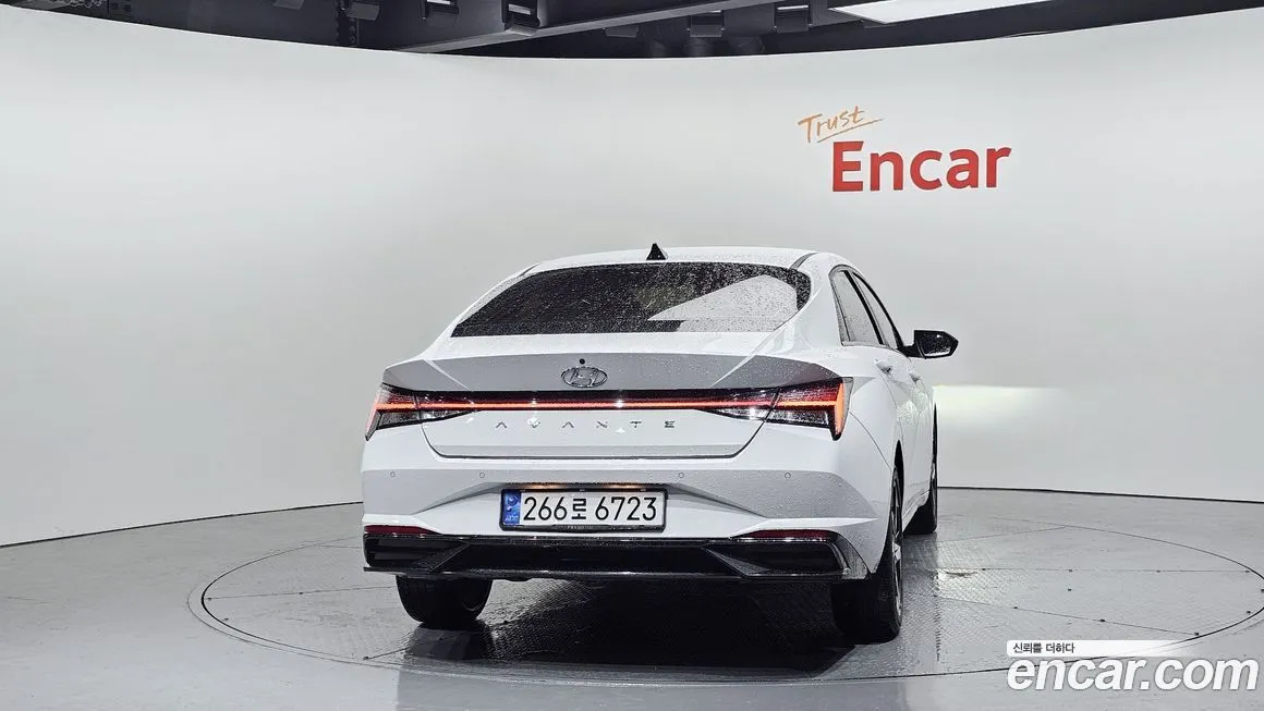 Hyundai AVANTE — фото 4