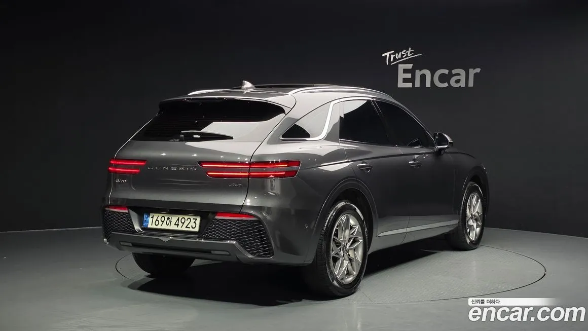 Genesis GV70 — фото 2
