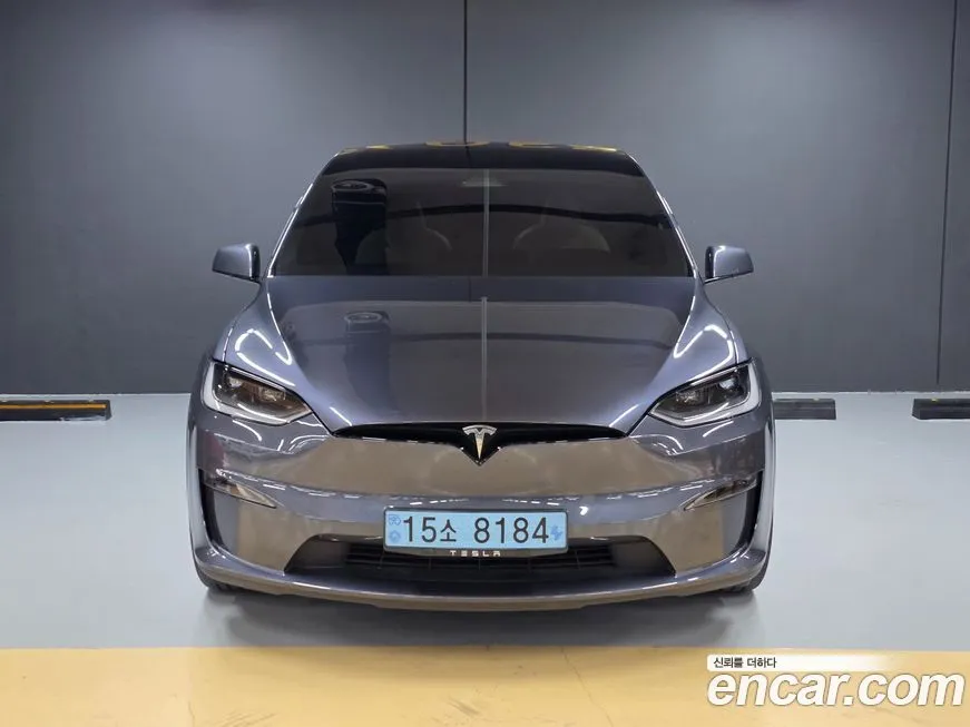 Tesla Model X — фото 3