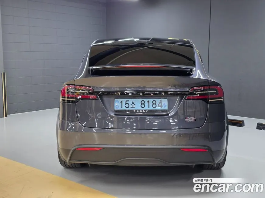 Tesla Model X — фото 4