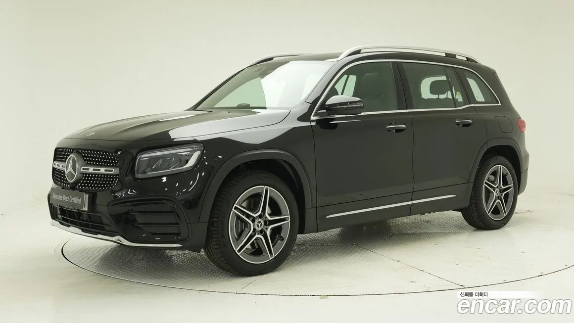 Mercedes-Benz GLB-Class — фото 1