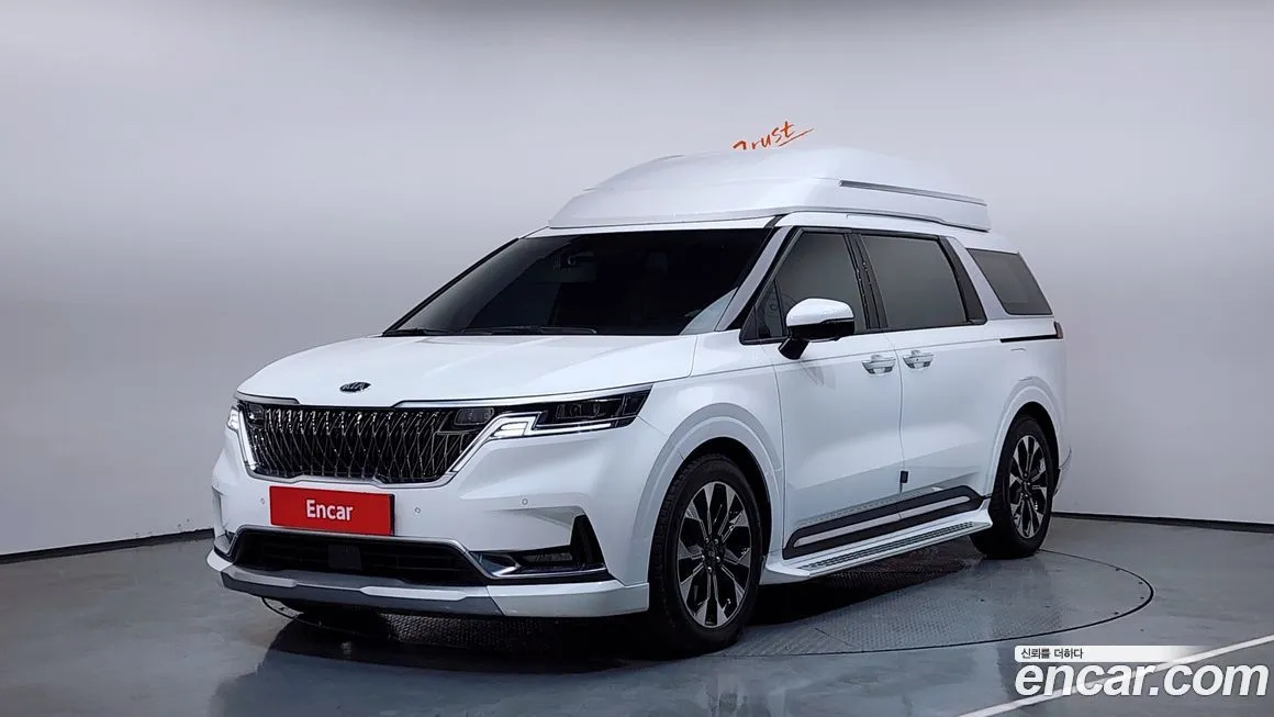 Kia Carnival — фото 1