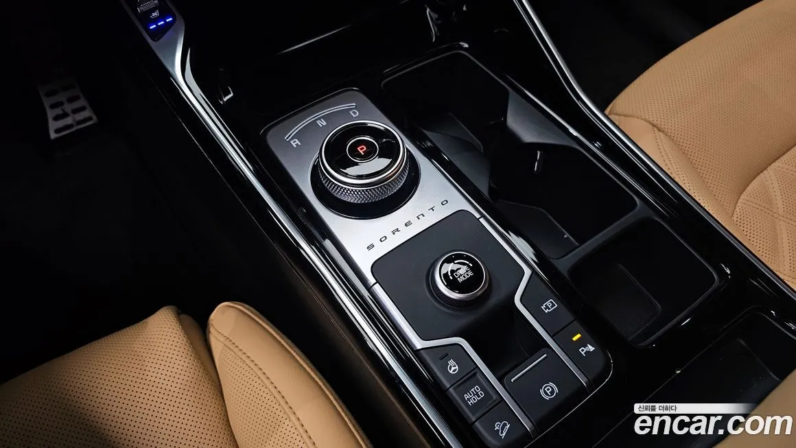 Kia Sorento — фото 9