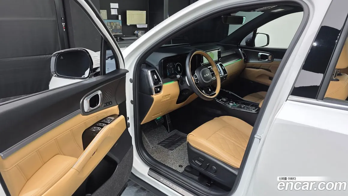 Kia Sorento — фото 10
