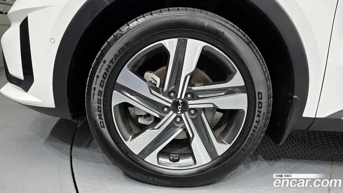 Kia Sorento — фото 5