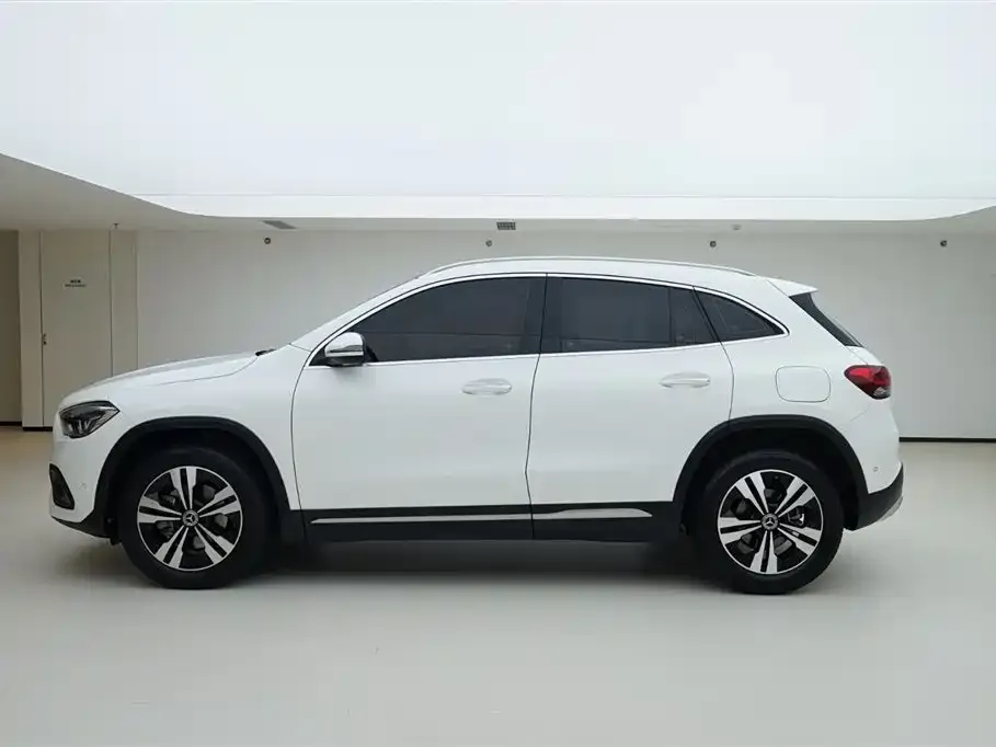 Mercedes-Benz GLA — фото 5