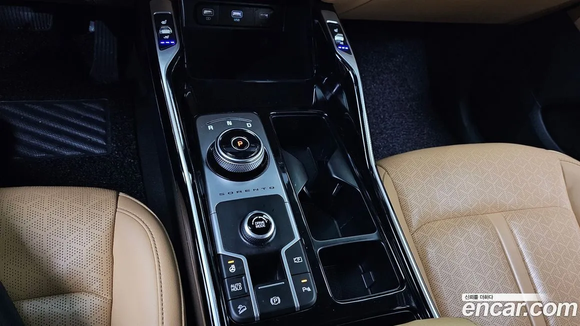 Kia Sorento — фото 9