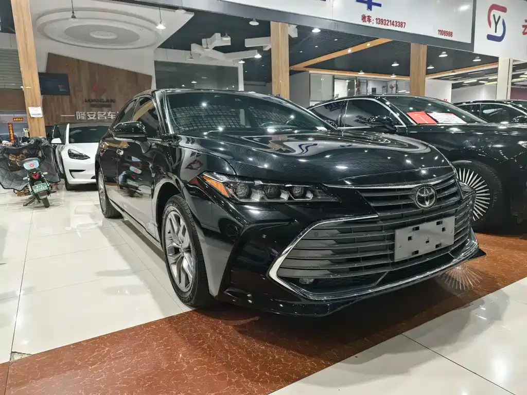 Toyota Avalon — фото 3