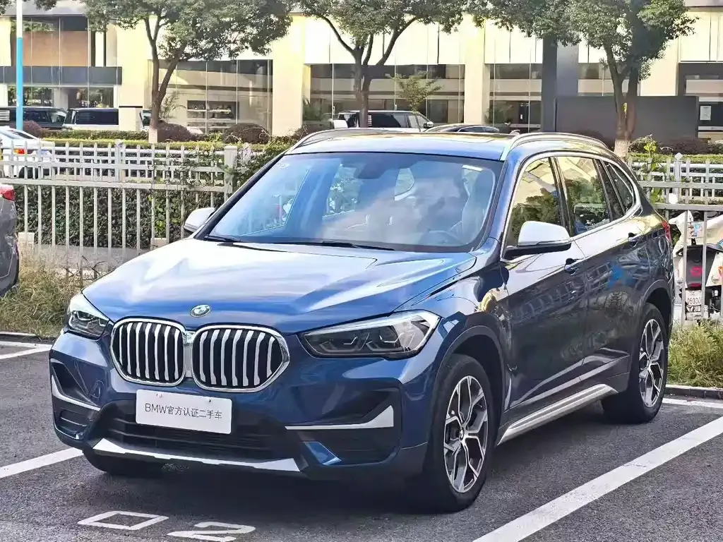 BMW X1 — фото 1