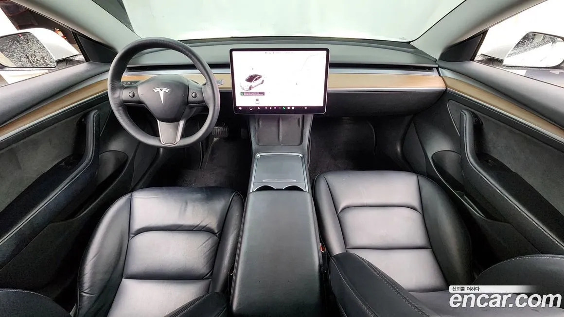 Tesla Model 3 — фото 7