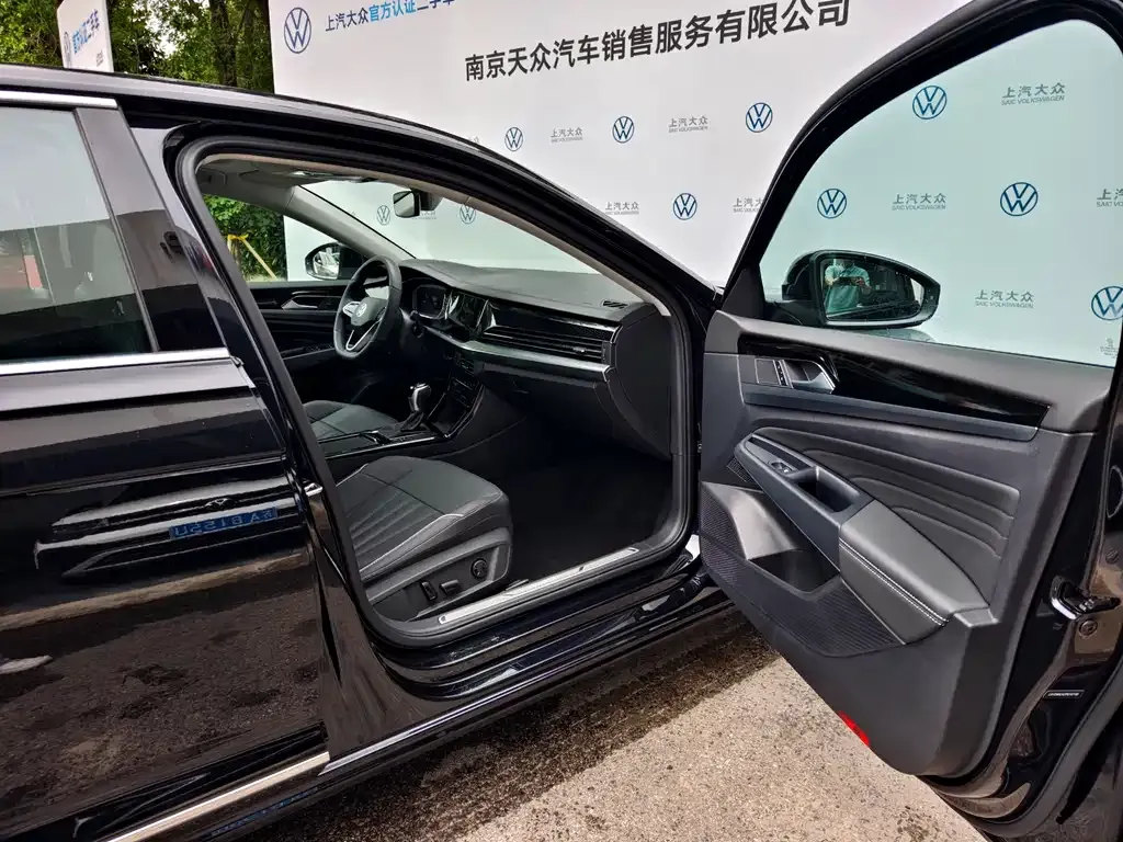 Volkswagen Passat — фото 7