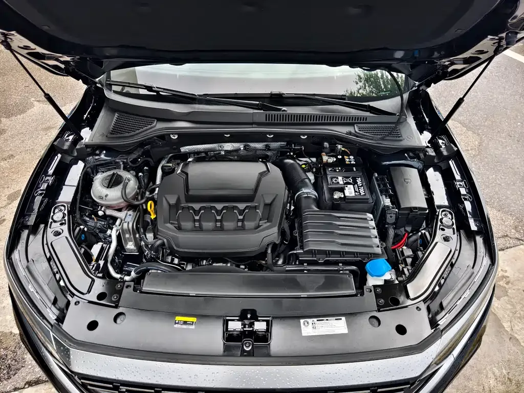 Volkswagen Passat — фото 8