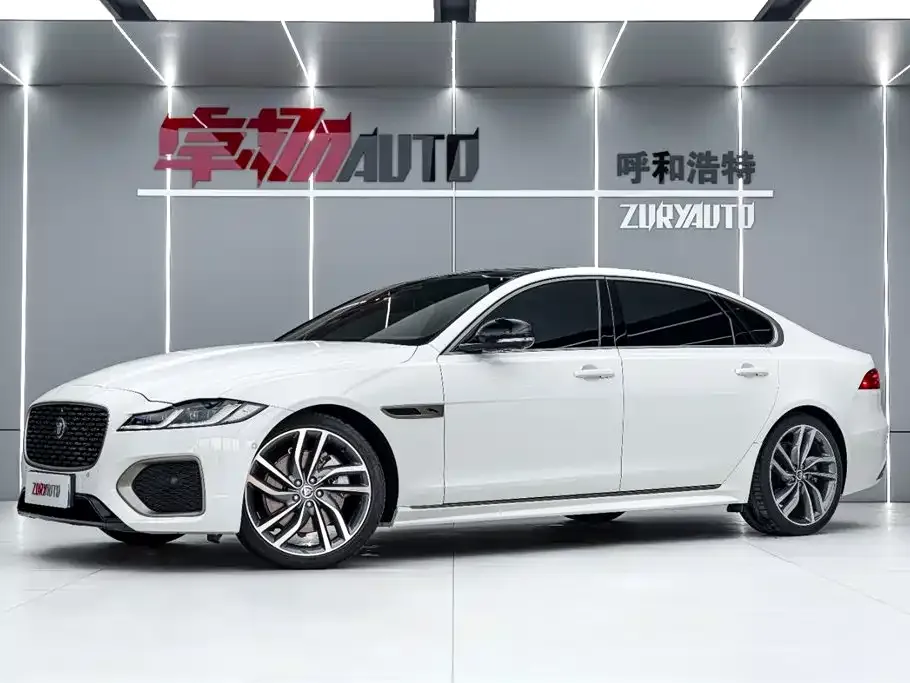 Jaguar XFL — фото 1