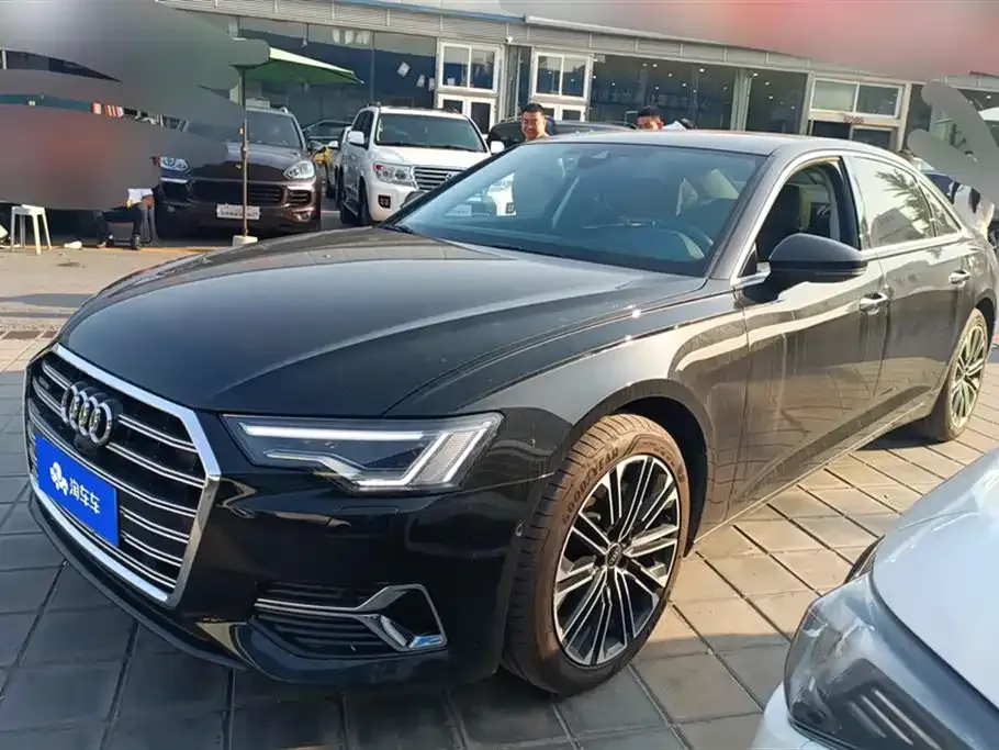 Audi A6L — фото 1