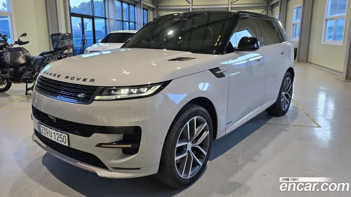 Land Rover Range Rover Sport — фото 1