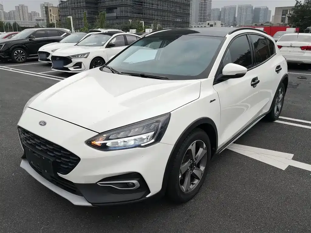 Ford Focus Active — фото 2