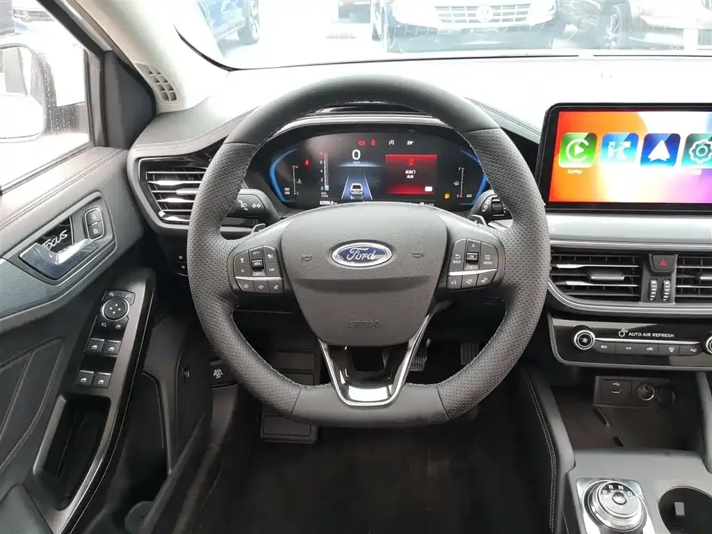 Ford Focus Active — фото 3