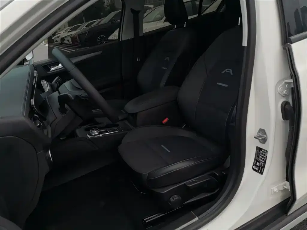 Ford Focus Active — фото 7