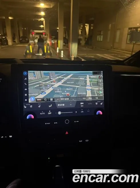 Toyota Alphard — фото 8