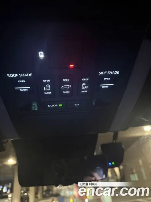 Toyota Alphard — фото 9