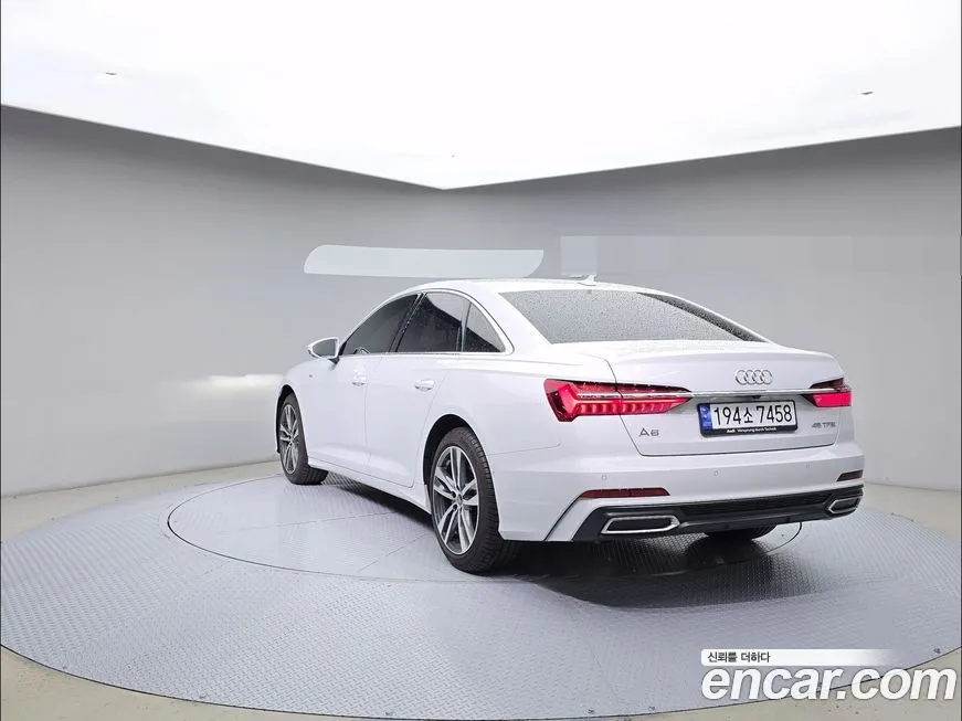 Audi A6 — фото 6