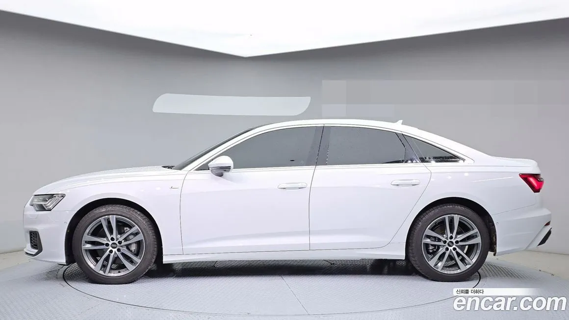 Audi A6 — фото 8