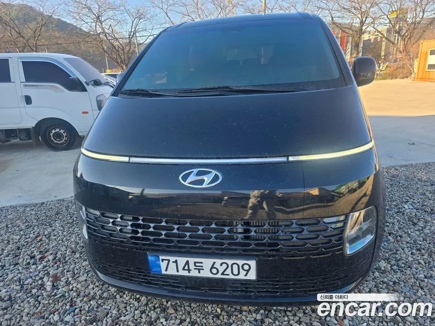 Hyundai Staria — фото 1