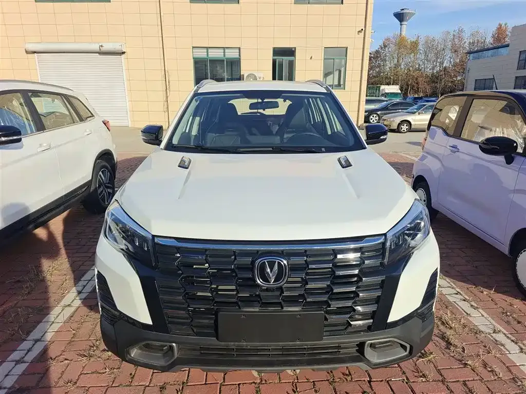 Changan CS75 — фото 3