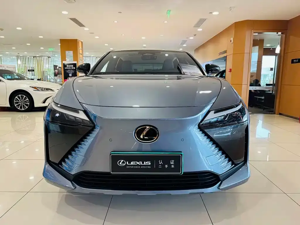 Lexus RZ — фото 4