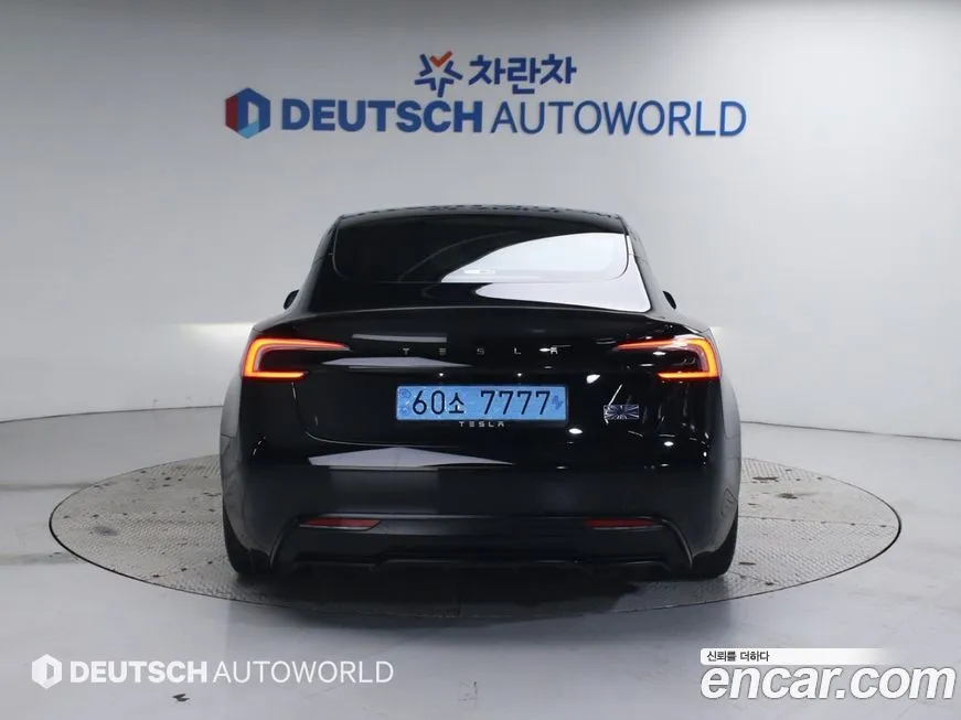 Tesla Model 3 — фото 4