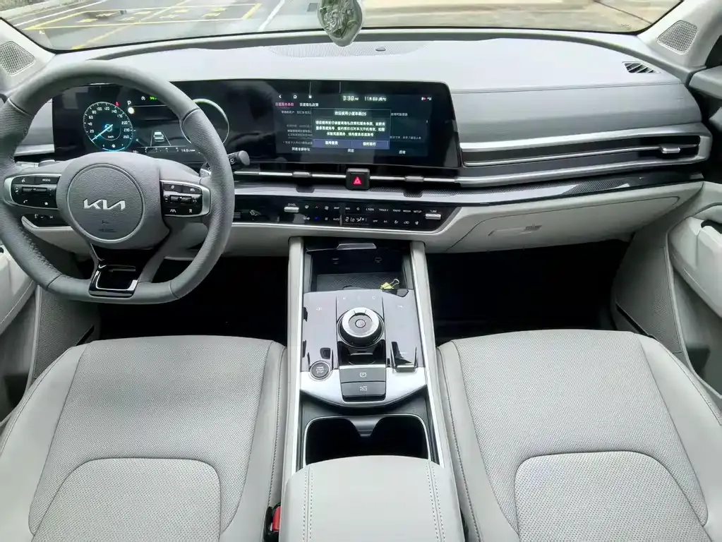 Kia Sportage — фото 10