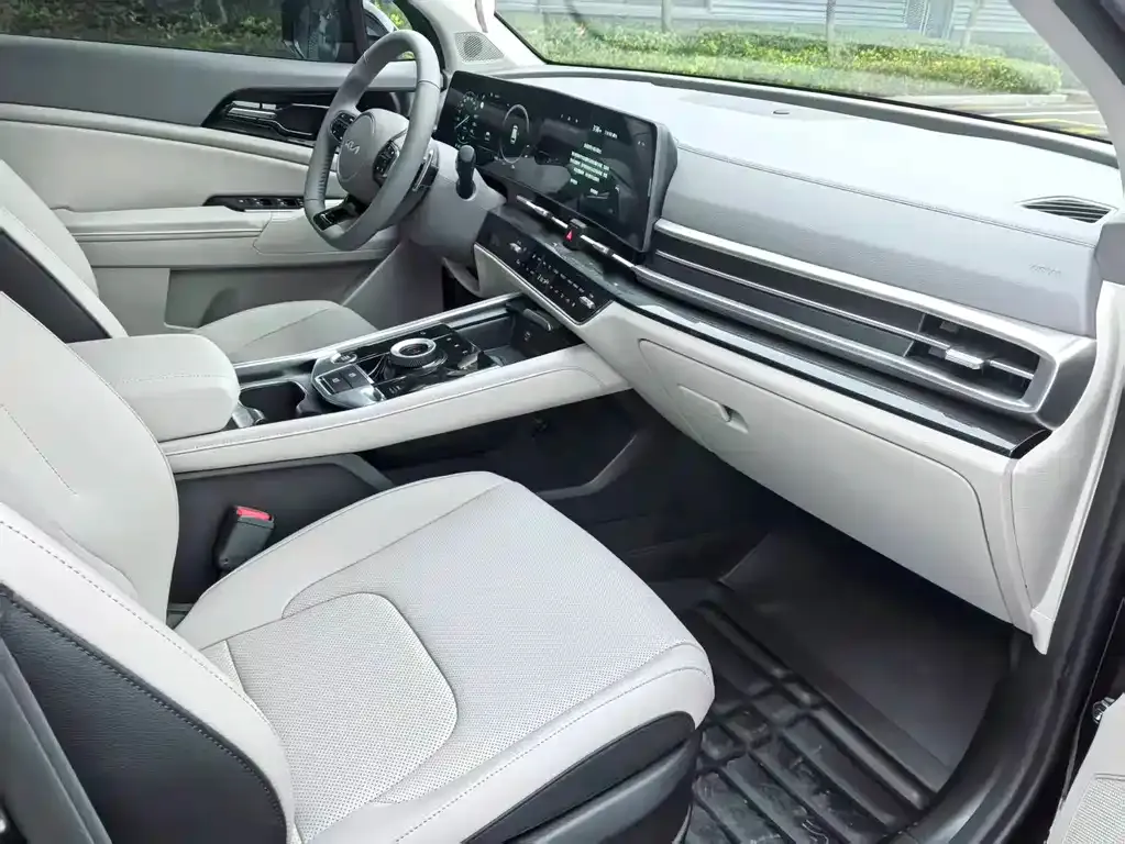 Kia Sportage — фото 9