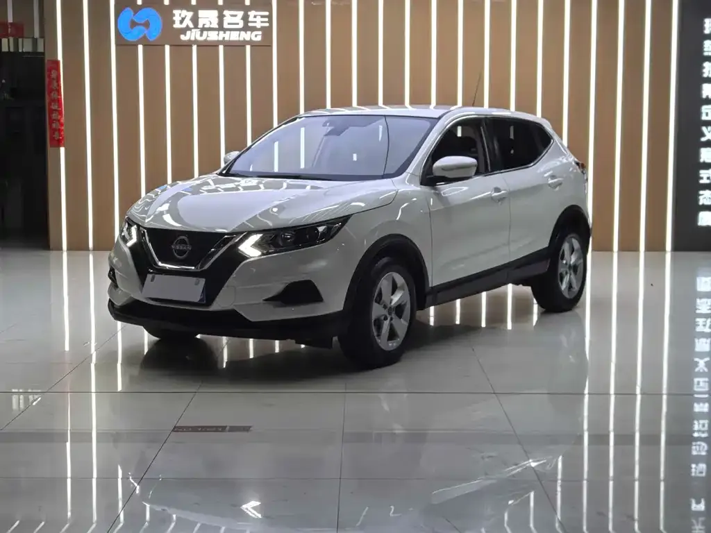 Nissan Qashqai — фото 1