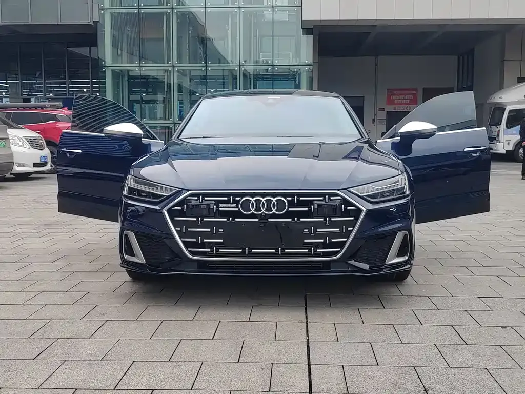 Audi A7L — фото 4