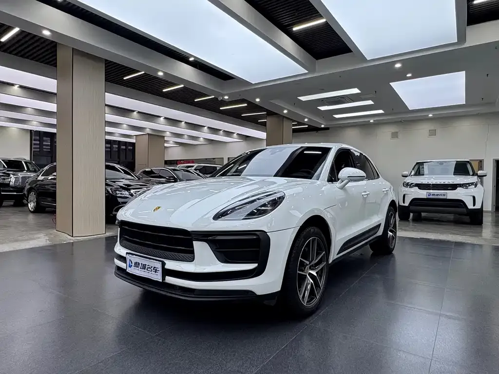 Porsche Macan — фото 1