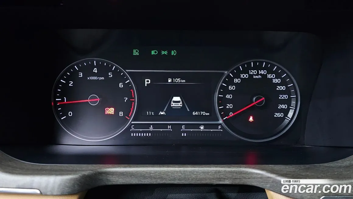 Kia Sorento — фото 8