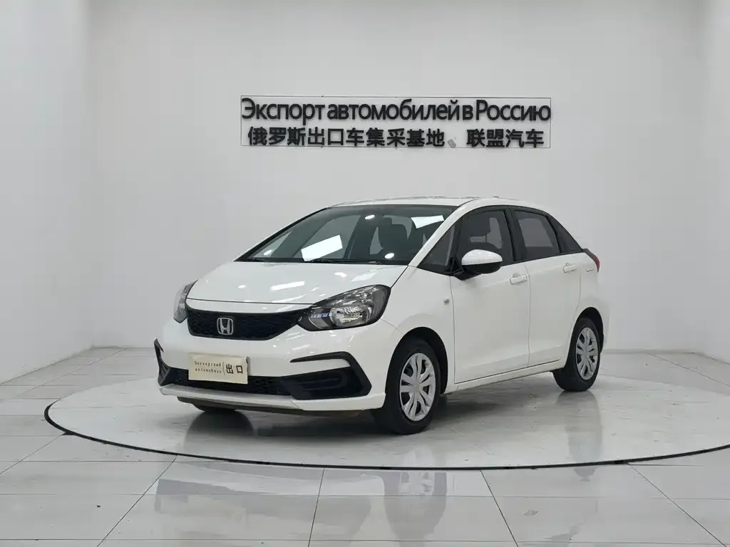 Honda Fit — фото 1