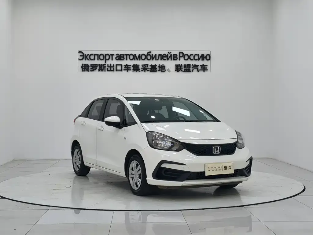 Honda Fit — фото 3