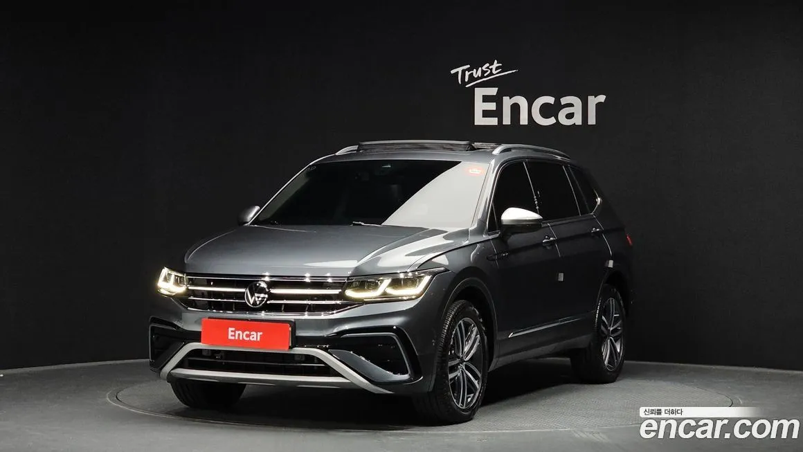 Volkswagen Tiguan — фото 1