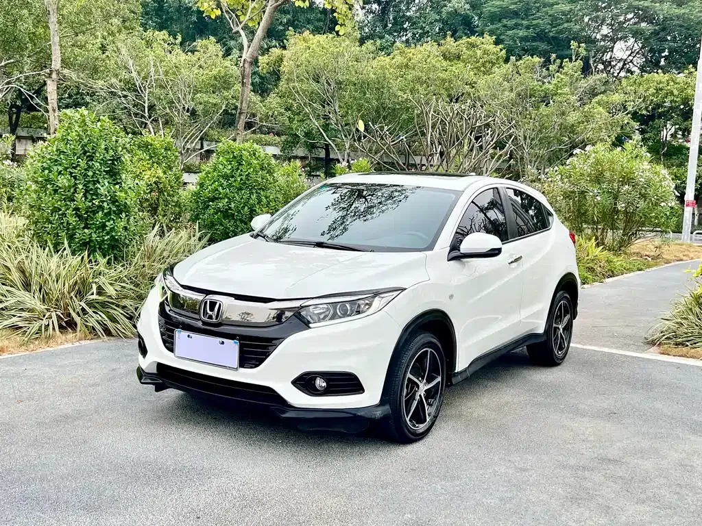Honda Vezel — фото 1