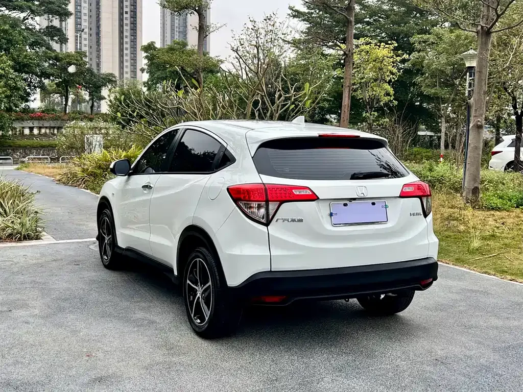 Honda Vezel — фото 4