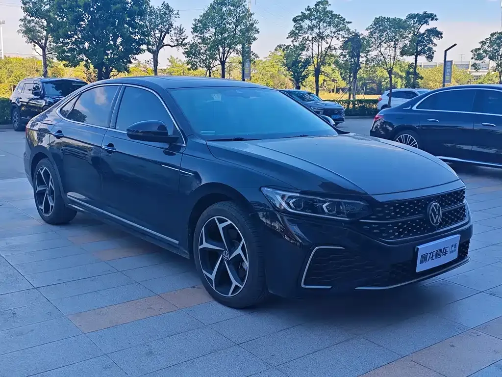 Volkswagen Passat — фото 3