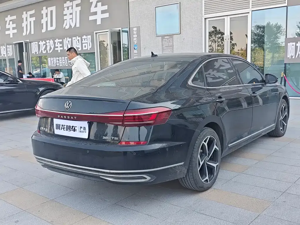 Volkswagen Passat — фото 6