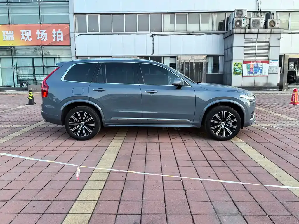 Volvo XC90 — фото 4