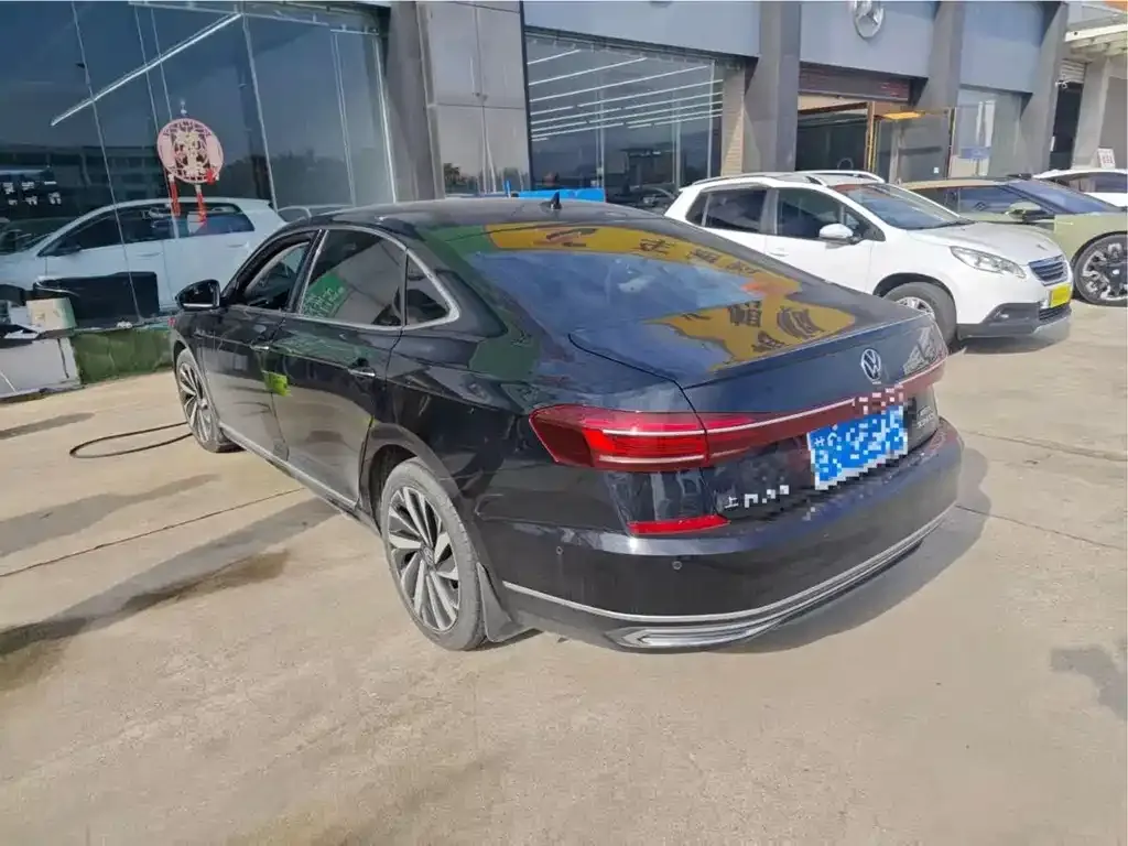 Volkswagen Passat — фото 3