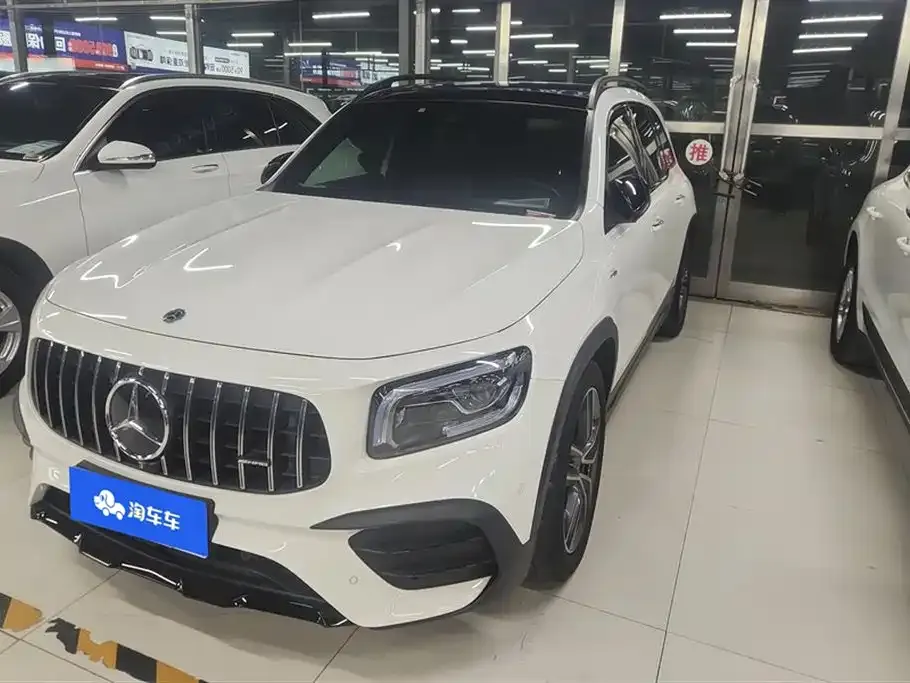 Mercedes-Benz GLB AMG — фото 1